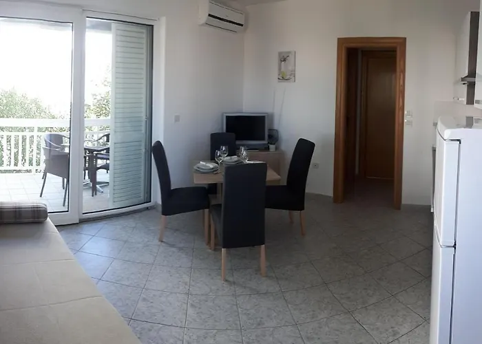 Dana Apartman *