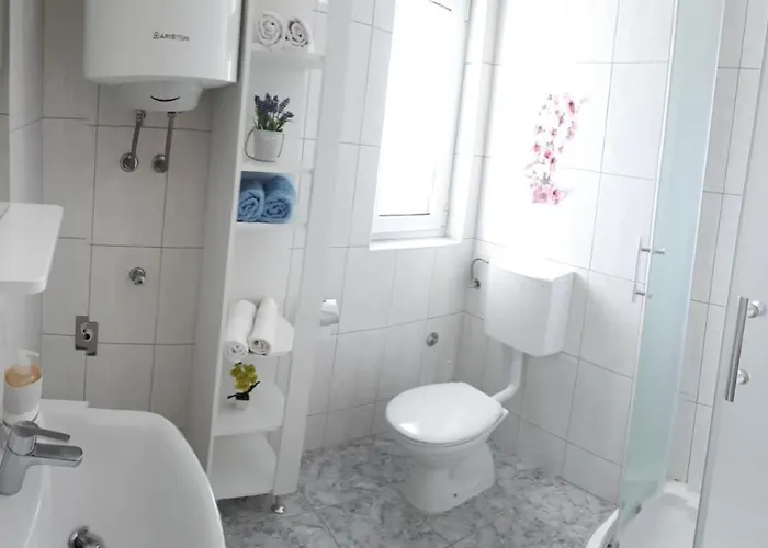 Dana Apartman *