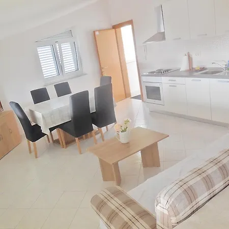 Apartment Dana