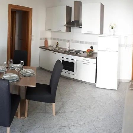 Apartman Dana Zára